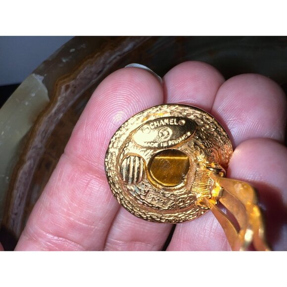 Chanel Gold Tigers Eye Cabochon Design - Picture 4 of 5